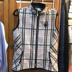 Beautiful and new Arista vest